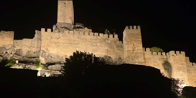 Castillo de la Iruela - Tren Turística La Iruela - Ruta Nocturna Castillo de la Iruela - Tren Turística La Iruela - Ruta Nocturna